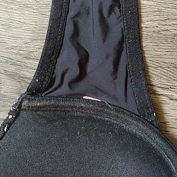 Vie en Rose Black & White Floral & Lace Bra - Picture 7 of 9